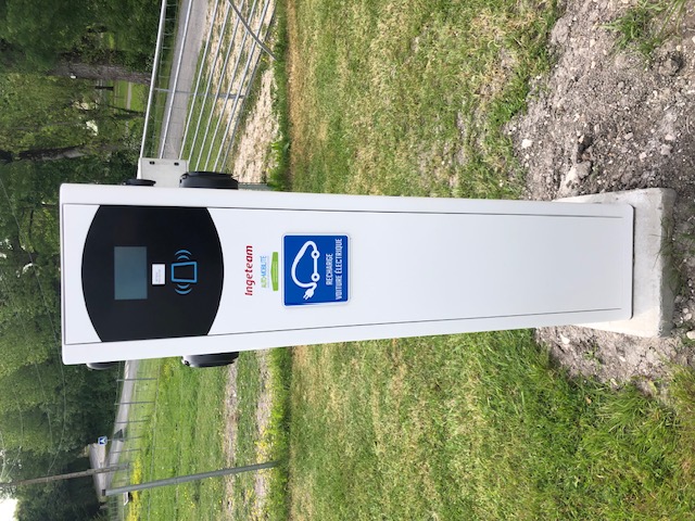 QRcode prise bornes recharge véhicules électriques camping 3 étoiles royan la palmyre charente-maritieme